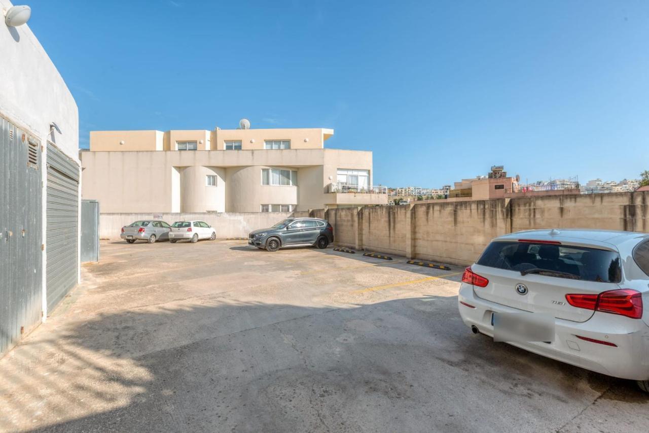 Pool Apartment Is-Swieqi Eksteriør bilde