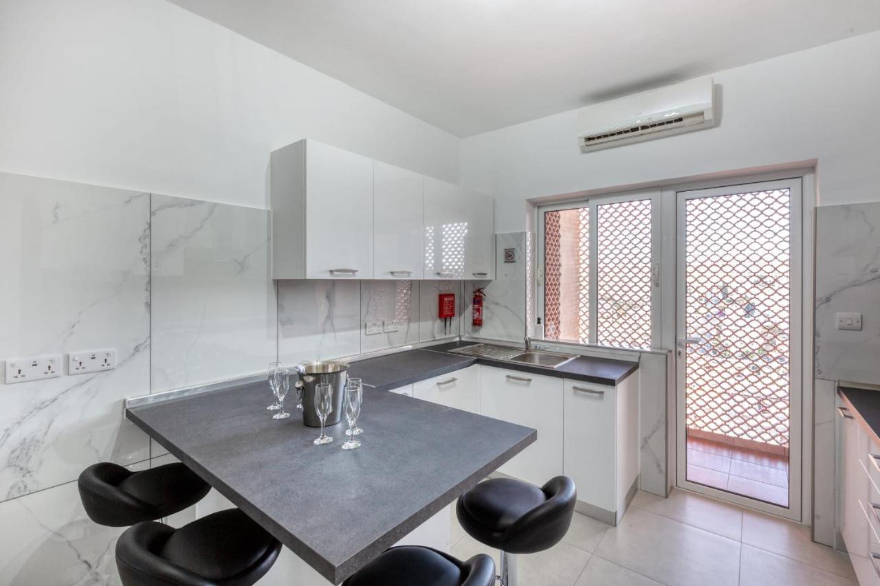 Pool Apartment Is-Swieqi Eksteriør bilde